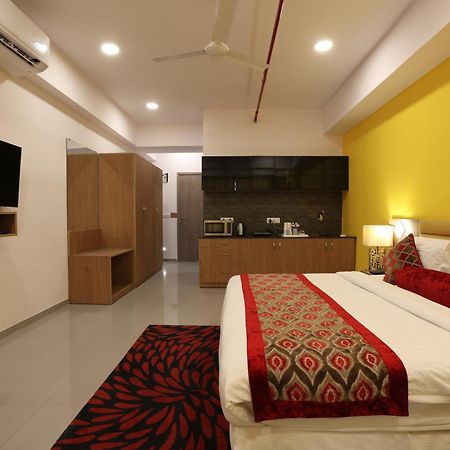 Hotel Downtown Gandhinagar Exterior foto