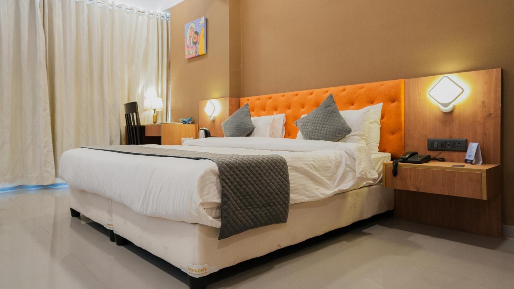 Hotel Downtown Gandhinagar Exterior foto